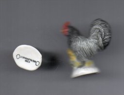 Fève COQ Race De Coq :  Merlerault Logo Oeuf Dessous - Animali