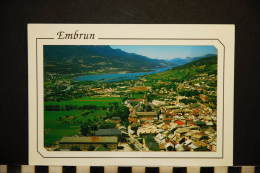 Cp, 05, EMBRUN, Vue Générale Et Le Lac De Serre Ponçon - Embrun