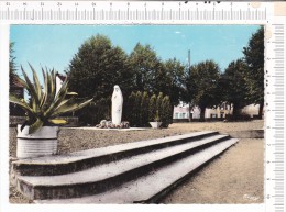 HETTANGE  LA  GRANDE   -   Le  Monument  Aux  Morts - Albestroff