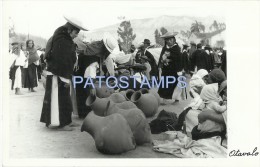 3262 BOLIVIA OTAVALO MARKET MERCADO COSTUMES WOMAN SELLER VESSELS POSTAL POSTCARD - Bolivia