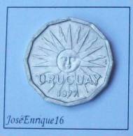 MONEDA URUGUAY 1977 - 2 CENTESIMOS - Uruguay