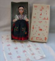 POUPEE BELLA - COSTUME REGIONAL CATALAN - 35 Cm - ANNEES 1950 - 3 SCANS - Dolls