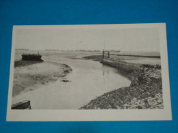 14) Courseulles-sur-mer - Les Ruines Du Portaprès Le Débarquement Du 6 Juin 1944 - Courseulles-sur-Mer