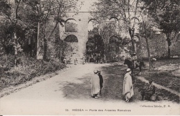 CP AFRIQUE - ALGERIE - MEDEA N°15 PORTE DES ARCADES ROMAINES - Médéa