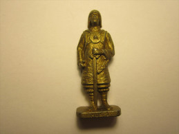 FIGURINE KINDER METAL SOLDAT  HUN 1 - Metallfiguren