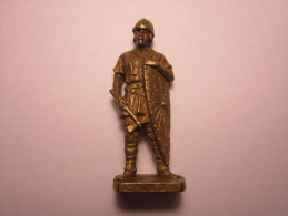 FIGURINE KINDER METAL SOLDAT  HUN 3 - Figurillas En Metal