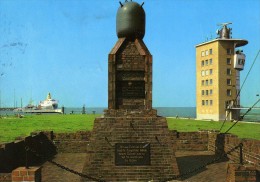 03962 - CUXHAVEN Blick Auf Den Gedenkstein An Der Alten Liebe Und Den Radarturm - Cuxhaven