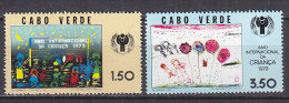 B0143 - CABO VERDE Yv N°403/04 ** ANNEE DE L'ENFANCE - Kap Verde