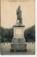 CPA 53 LAVAL STATUE D AMBROISE PARE - Laval