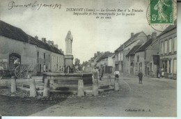 DIXMONT La Grande Rue Et La Fontaine... - Dixmont