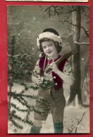 BVX-07 Noël, Garçon En Forêt Pour Couper Un Sapin Pour En Faire Un Arbre De Noël,hache, Pipe, Neige. Cachet 1908 - Altri & Non Classificati