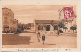 RISCLE - Place Aux Grains Et Monument Aux Morts - Riscle