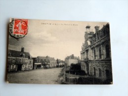 Carte Postale Ancienne : TIERCE : La Place Et La Mairie, En 1919 - Tierce