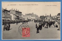 33 - LIBOURNE -- Une Revue De Pompiers Place Decazes - Libourne