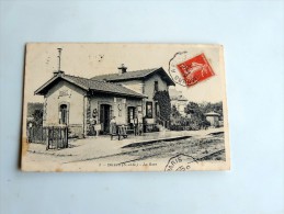 Carte Postale Ancienne : BURES : La Gare, Animé En 1910, RARE - Bures Sur Yvette