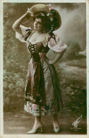 Spectacle - Artistes - Artiste Femme Avec Chapeau - Femmes - Chapeaux - A Identifier - Photo H. Manuel - 2 Scans - état - Entertainers