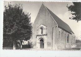 41 - SELOMMES - L´EGLISE - CPSM DENTELÉE EN N & B - FORMAT CPA - - Selommes