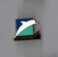 Pin's Dauphin / Logo Société Alphacan (Arkéma) PVC (signé Arthus Bertrand) Hauteur: 1,8 Cm - Arthus Bertrand