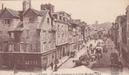 LISIEUX (Calvados) - La Place Gambetta Et Le Coin Mauduit - Très Animée - Lisieux