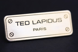 Applique En Acier Doré "Ted Lapidus" Pour Article De Maroquinerie - Buttons