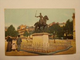 Carte Postale - PARIS (75) - Carrefour St Augustin - Statue De Jeanne D'Arc Par Dubois (1852) - Statues