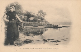 Delcampe - ( CPA 29 )  BÉNODET  /  Cale De Sainte-Marine Retour De La Pêche Aux Coques   - - Bénodet