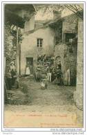 63 - COMBRONDE - Une Maison Villageoise - Très Animée - Combronde