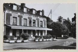 CPA - 77 - DONNEMARIE EN MONTOIS - Hotel De La Croix Blanche - Donnemarie Dontilly