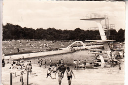 1000 BERLIN - PANKOW, Freibad Am Schloßpark, 1962, Rücks. Kl. Klebereste - Pankow