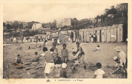 Lancieux (Côtes-du-Nord) - La Plage - Cabines Et Enfants - Carte CAP - Lancieux