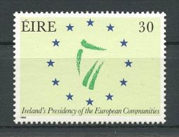 IRLANDE 1990 N° 701 ** Neuf  = MNH Superbe  Cote 1.50 € Présidence  Conseil De L' Europe Cercle étoiles Symbole - Ungebraucht