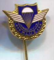 PARACHUTTING - Yugoslavia, Vintage Pin  Badge, Enamel - Paracaidismo