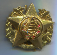Army Military - Metal Insignia For Cap, Hungary, Communism, 40mm - Landmacht