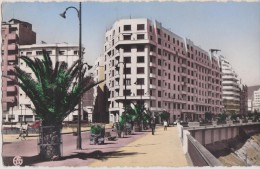 AFRIQUE DU NORD,ALGERIA,ALGERIE,ORAN  ,ORANIE,MAGHREB,bord De Mer,immeuble,cycliste à Gauche - Oran