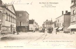 Au Pays Du Champagne Les Vignobles Ay  Place Hotel De Ville Supreme Perrot Et Byrrh Trams Hippomobile  Goulet Turpin - Ay En Champagne