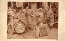 CPA 1314 - MILITARIA - Carte Photo Militaire - Soldats Au 150e Régiment D´ Infanterie - CHR - LEIDLINGEN - Personen