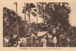 BIRMANIE - BASSEIN - NORMALIENNES A L'ECOLE D'HORTICULTURE - BELLE CARTE - SEPIA - ANIMEE -  TOP !!! - Myanmar (Birma)