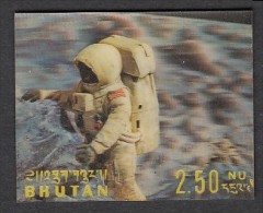 BHUTAN, 1972 Apollo XVI, 1v, (2.50Nu)., Astronaut, Stamp Simulated 3-D Using Plastic Overlay. MNH(**) - Asie