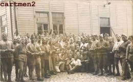CARTE PHOTO : COBLENCE SOLDATS MILITAIRES CORVEE DE PATATES COBLENZ GUERRE 1923 - Kasernen