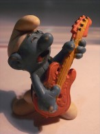 1 FIGURINE FIGURE DOLL PUPPET DUMMY TOY IMAGE POUPÉE - SMURF GUITAR ROCK MUSIC WALLACE W BERRIE PEYO SCHLEICH BULLY - I Puffi