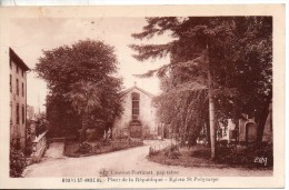 07. Bourg Saint Andéol. Place De La République. Eglise St Polycarpe - Bourg-Saint-Andéol