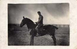 CPA 1324  - MILITARIA - Carte Photo Militaire - Soldat  - Cavalier Autrichien - WIEN - - Personen