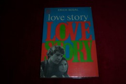 VENTE D´UNE COLLECTION DE LIVRE DE POCHE AU CINEMA ° LOVE STORY - Cinéma / TV