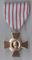 MEDAILLE CROIX DU COMBATTANT, Dorée - Poinçon + BR - France