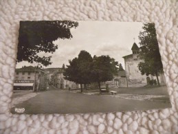 A269. CPA . 43.  CRAPONNE SUR ARZON . Le Marchédial.Boulevard Du Nord   Beau Plan Animé. Non Ecrite - Craponne Sur Arzon