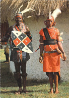 Afrique -(Kenya)  Kikuyu Couple In Dancing Costume  (Editions :East Africa  1316)(ethnie Ethnologie) * PRIX FIXE - Kenya