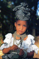 CPM  Guadeloupe Petite Fille - Basse Terre