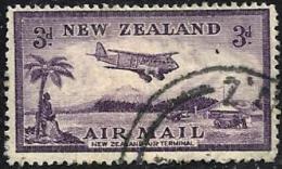 NEW ZEALAND AIR TERMINAL AIRPLANE 3P PURPLE USEDH 1935 SG571 READ DESCRIPTION !! - Usati