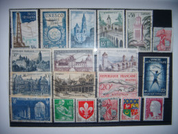 B044 - FRANCE - FRANKREICH - 19 Different Stamps - Verschiedene Briefmarken - Sammlungen