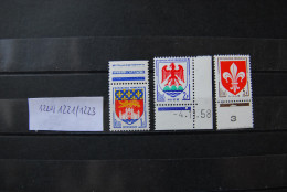 B045 - FRANCE - FRANKREICH - 3 Different Stamps - Verschiedene Briefmarken - Bogennummern - Ränder - Collections